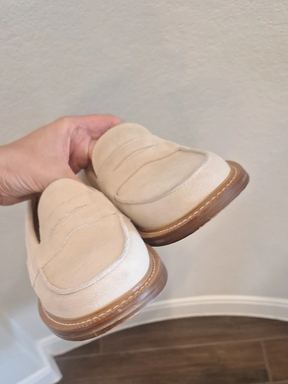 Express Mens Genuine Suede Loafers Classic Preppy Office Size 9 Stone Beige